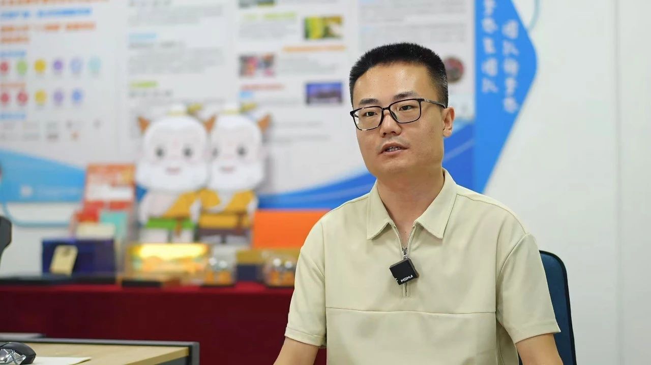  【我們?nèi)绱藷釔?ài)高平·人物篇】李偉：上天賜我不平路 我去踏平它